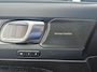 Volvo XC40 2.0 B4 Plus Dark | Panoramadak | Trekhaak | Getint Glas |