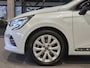 Renault Clio 1.6 E-Tech Hybrid 140 Intens 360 camera | Android-Carplay | Half leder | Verw. stoelen-stuur | Parelmoer