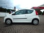 Peugeot 107 1.0-12V XS | Airco | Elektrische ramen | Carplay & Android Auto | All season banden