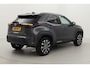 Toyota Yaris Cross 1.5 Hybrid 130 Dynamic | Dodehoek detectie | Parkeersensoren voor/achter | Apple Carplay / Android Auto | Stoel-/stuurverwarming | Verwarmbare voorruit | Adaptive Cruise | Full LED | Keyless | Clima | Camera | 17 inch