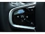 Volvo V60 T8 Plug-in hybrid AWD Plus Dark | Trekhaak | Panoramadak | Verwarmbare voorstoelen, achterbank en stuurwiel | Head-up display | 360 graden camera | Premium audio by Harman Kardon | Apple carplay/Android auto | Keyless |