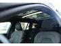 Volvo V60 T8 Plug-in hybrid AWD Plus Dark | Trekhaak | Panoramadak | Verwarmbare voorstoelen, achterbank en stuurwiel | Head-up display | 360 graden camera | Premium audio by Harman Kardon | Apple carplay/Android auto | Keyless |