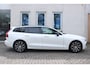 Volvo V60 T8 Plug-in hybrid AWD Plus Dark | Trekhaak | Panoramadak | Verwarmbare voorstoelen, achterbank en stuurwiel | Head-up display | 360 graden camera | Premium audio by Harman Kardon | Apple carplay/Android auto | Keyless |
