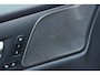 Volvo V60 T8 Plug-in hybrid AWD Plus Dark | Trekhaak | Panoramadak | Verwarmbare voorstoelen, achterbank en stuurwiel | Head-up display | 360 graden camera | Premium audio by Harman Kardon | Apple carplay/Android auto | Keyless |
