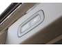 Volvo V60 T8 Plug-in hybrid AWD Plus Dark | Panoramadak | Trekhaak | Verwarmbare voorstoelen, achterbank en stuurwiel | 360 graden camera | Head-up display | Premium audio by Harman Kardon | Keyless