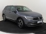 Volkswagen Tiguan 1.4 TSI eHybrid Life | SoH 86% | Trekhaak | 360 camera | Adaptieve cruise control | Lane assist | Stoel- en stuurwielverwarming | Navigatie | Carplay |