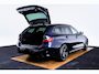 BMW 3-Serie Touring M340i xDrive Panoramadak - Driving Assistant Professional - Interieurvoorverwarming - Getinte/Geluiddempende Ruiten - Comfort Access - Harman Kardon - Parking Assistant Plus -