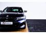 BMW 3-Serie Touring M340i xDrive Panoramadak - Driving Assistant Professional - Interieurvoorverwarming - Getinte/Geluiddempende Ruiten - Comfort Access - Harman Kardon - Parking Assistant Plus -
