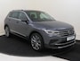 Volkswagen Tiguan 1.4 TSI eHybrid Elegance | SoH 98% | Trekhaak | Achteruitrijcamera | Adaptieve demping | Matrix LED verlichting | Adaptieve cruise control | Dodehoekdetectie | Stoel- en stuurwielverwarming | Sfeerverlichting |