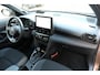 Toyota Yaris Cross 1.5 Hybrid 130 Executive Automaat | Premium Pack | Combimeter, 10” Head-up Display (HUD) | JBL® Premium Sound System met 8 speakers | LED Matrix koplampen met Adaptive High Beam System (AHS) en automa