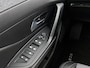 Peugeot 308 Allure Hybrid 145pk Automaat | Navigatie | Achteruitrijcamera | Climate Control | Adaptieve Cruise Control | Keyless | Led koplampen | Draadloze Apple Carplay / Android auto | Draadloze telefoonlader | Donker getint glas | 17" lichtmetalen velgen |