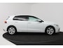 Volkswagen Golf 1.0 TSI Life (CRUISE CONTROL ADAPTIEF, NAVIGATIE, CARPLAY, PARKEERSENSOREN)