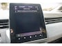 Renault Clio 1.6 E-Tech Full Hybrid 145 techno | Cruise Control | Climate Control | Camera | Pack winter | 17 Inch Lichtmetalen Velgen | 7900KM! | Wordt verwacht