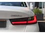 BMW 3-Serie (g20) 320e High Executive 204pk | Curved Display I Leder | Camera I Climate I Carplay I DAB I