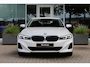 BMW 3-Serie (g20) 320e High Executive 204pk | SoH 97% | Curved Display I Leder | Camera I Climate I Carplay I DAB I