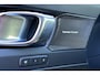Volvo XC40 Single Motor Extended Range Ultimate 82 kWh | Trekhaak | Panoradamak | Power Seats | 360 Graden Camera | Adaptieve Cruise Control | Apple Carplay | Harman Kardon | Verwarmbare Voorstoelen