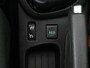 Renault Clio 0.9 TCe Limited | Cruise control | Park assist | Bluetooth | Navigatie | DAB | Getint glas | Full LED | Lichtmetaal 16'' |