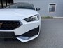 CUPRA Leon 1.4 e-Hybrid 245pk Performance DSG Automaat / Panoramadak / Performance / 19"LM velgen / Navigatie