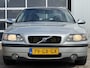Volvo S60 2.4 Edition 140pk | Nieuwe apk | 5 Cilinder | Boordcomputer | Cruise control | Electronic climate control | Lichtmetalen velgen 16" | Trekhaak | Zeer nette auto!