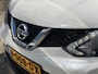 Nissan Qashqai 1.2 Connect Edition 116pk 116pk | Achteruitrijcamera | Bluetooth | Cruise control | Dab | Lichtmetalen velgen 17" | Parkeersensor voor en achter | Voorstoelen verwarmd | Perfect onderhouden!