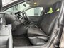 Renault Clio Estate 0.9 TCe Expression 90pk | Audio-navigatie full map | Bluetooth | Cruise control | Dab | Lichtmetalen velgen 16" | Parkeersensor achter | Stuur multifunctioneel | Zeer nette auto!
