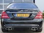 Mercedes-Benz S-klasse AMG 63 Lang Performance Package 571pk | Facelift | Achteruitrijcamera | Bi-xenon koplampen | Cruise control adaptief | Designo Interieur | Elektrisch glazen schuif-/kanteldak | Lichtmetalen velgen 20" | Voorstoelen verwarmd en geventileerd | Dealer onderh