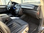 Mercedes-Benz R-klasse 300 CDI BlueEFFICIENCY 190pk | 7-persoons | Achteruitrijcamera | Bi-xenon koplampen | Cruise control | Lederen bekleding | Luchtvering | Parkeersensor voor en achter | Voorstoelen verwarmd | Dealer onderhouden!