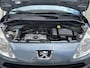 Peugeot 1007 1.4 Gentry 74pk | Nieuwe apk | Airco | Elektrische ramen voor | Radio cd speler | Trekhaak | Leuke auto!