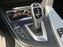 BMW 3-Serie 328i High Executive 245pk | Nieuwe ketting | Airco automatisch | Bi-xenon koplampen | Cruise control | Harman/Kardon Sound | Lichtmetalen velgen 19" | Navigatiesysteem full map | Parkeersensor voor en achter | Zeer nette auto!