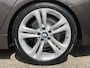 BMW 3-Serie 328i High Executive 245pk | Nieuwe ketting | Airco automatisch | Bi-xenon koplampen | Cruise control | Harman/Kardon Sound | Lichtmetalen velgen 19" | Navigatiesysteem full map | Parkeersensor voor en achter | Zeer nette auto!
