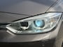 BMW 3-Serie 328i High Executive 245pk | Nieuwe ketting | Airco automatisch | Bi-xenon koplampen | Cruise control | Harman/Kardon Sound | Lichtmetalen velgen 19" | Navigatiesysteem full map | Parkeersensor voor en achter | Zeer nette auto!