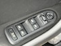 Peugeot 308 1.6 VTi XS 120pk | Nieuwe apk | Panoramadak | Cruise control | Electronic climate control | Lichtmetalen velgen 16" | Isofix bevestiging voor kinderzitjes | Trekhaak | Rijdt fantastisch!