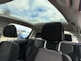 Peugeot 308 1.6 VTi XS 120pk | Nieuwe apk | Panoramadak | Cruise control | Electronic climate control | Lichtmetalen velgen 16" | Isofix bevestiging voor kinderzitjes | Trekhaak | Rijdt fantastisch!