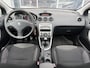 Peugeot 308 1.6 VTi XS 120pk | Nieuwe apk | Panoramadak | Cruise control | Electronic climate control | Lichtmetalen velgen 16" | Isofix bevestiging voor kinderzitjes | Trekhaak | Rijdt fantastisch!