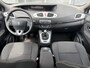 Renault Grand Scenic 1.4 TCe Dynamique 131pk | Audio-navigatie full map | Bi-xenon koplampen | Cruise control | Isofix | Lichtmetalen velgen 17" | Parkeersensor voor en achter | Trekhaak | Zeer nette auto!
