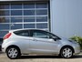 Ford Fiesta 1.25 Trend 82pk | Airco | Centrale vergrendeling met afstandsbediening | Elektrische ramen voor | Isofix bevestiging voor kinderzitjes | Radio cd speler | Zeer nette auto!