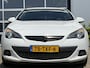 Opel Astra GTC 1.4 Turbo Sport 140pk | Audio-navigatie full map | Bi-xenon koplampen adaptief | Cruise control | Isofix bevestiging voor kinderzitjes | Lichtmetalen velgen 18" | Parkeersensor voor en achter | Leuke auto!