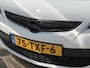 Opel Astra GTC 1.4 Turbo Sport 140pk | Audio-navigatie full map | Bi-xenon koplampen adaptief | Cruise control | Isofix bevestiging voor kinderzitjes | Lichtmetalen velgen 18" | Parkeersensor voor en achter | Leuke auto!