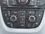 Opel Astra GTC 1.4 Turbo Sport 140pk | Audio-navigatie full map | Bi-xenon koplampen adaptief | Cruise control | Isofix bevestiging voor kinderzitjes | Lichtmetalen velgen 18" | Parkeersensor voor en achter | Leuke auto!