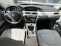 BMW 3-Serie 320i Business Line 170pk | Audio-navigatie full map | Bi-xenon koplampen | Cruise control | Electronic climate control | Lichtmetalen velgen 16" | Parkeersensor achter | Perfect onderhouden!