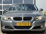 BMW 3-Serie 320i Business Line 170pk | Audio-navigatie full map | Bi-xenon koplampen | Cruise control | Electronic climate control | Lichtmetalen velgen 16" | Parkeersensor achter | Perfect onderhouden!