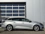 Renault Megane Estate 1.2 TCe Zen 100pk | Apple Carplay/Android Auto | Cruise control | DAB | Navigatiesysteem full map | Parkeersensor voor en achter | Trekhaak afneembaar | Zeer nette auto!