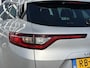 Renault Megane Estate 1.2 TCe Zen 100pk | Apple Carplay/Android Auto | Cruise control | DAB | Navigatiesysteem full map | Parkeersensor voor en achter | Trekhaak afneembaar | Zeer nette auto!