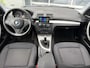 BMW 1-Serie 118i Business Line 142pk | Apple carplay/Android auto | Bluetooth | Isofix bevestiging voor kinderzitjes | Lichtmetalen velgen 18" | Parkeersensor achter | Voorstoelen verwarmd | Zeer nette auto!