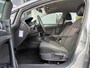 Volkswagen Golf 1.2 TSI Trendline 105pk | Nieuwe apk | Audio-navigatie full map | Bluetooth | Electronic climate control | Isofix bevestiging voor kinderzitjes | Lichtmetalen velgen 17 inch | Rijdt perfect!