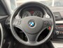 BMW 1-Serie 116i Business Line 122pk | Airco automatisch | Dimlichten automatisch | Elektrische ramen voor en achter | Isofix bevestiging voor kinderzitjes | Lichtmetalen velgen 16" | Radio cd speler | Dealer onderhouden!