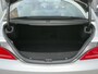 Mercedes-Benz CLA 180 Urban-pakket 122pk | Bi-xenon koplampen | Cruise control | Lichtmetalen velgen 5-spaaks 18" | Navigatiesysteem full map | Parkeersensor voor en achter | Voorstoelen verwarmd | Zeer nette auto!