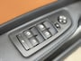 BMW 1-Serie 118i Business Line 143pk | Airco automatisch | Cruise control | Lederen bekleding | Lichtmetalen velgen 16" | Multimedia systeem | Navigatiesysteem | Radio cd speler | Rijdt perfect!