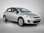 Toyota Auris 1.8 Full Hybrid Executive | Navigatie | Parkeersensoren voor | Climate Control |