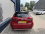 Toyota Corolla Touring Sports 1.8 Hybrid Dynamic | Hybride Automaat | Electrische Achterklep | Stoel & Stuurverwarming | LED Verlichting | Navigatie via telefoon | Draadloze telefoonlader | Climate Control | Cruise Control | Lichtmetalen velgen |